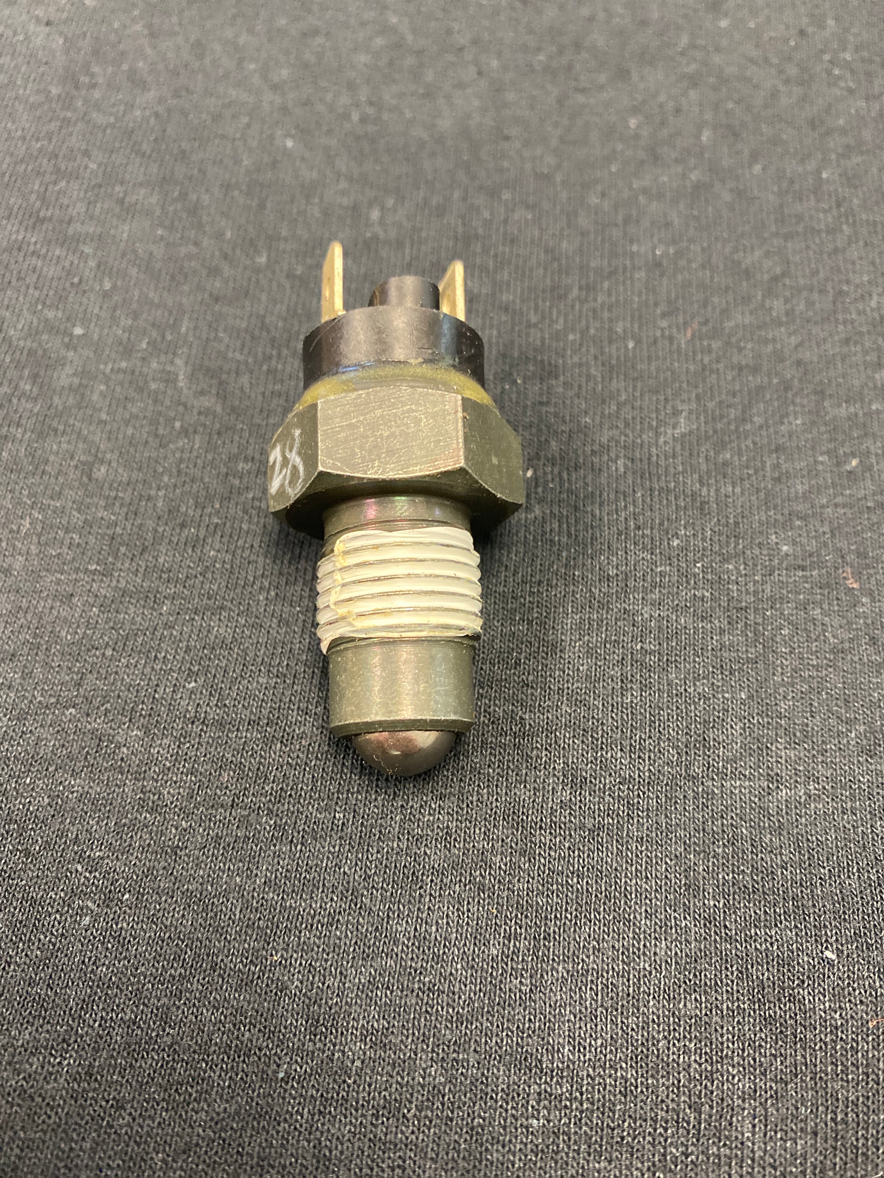 000013059P04 - Switch, Neutral